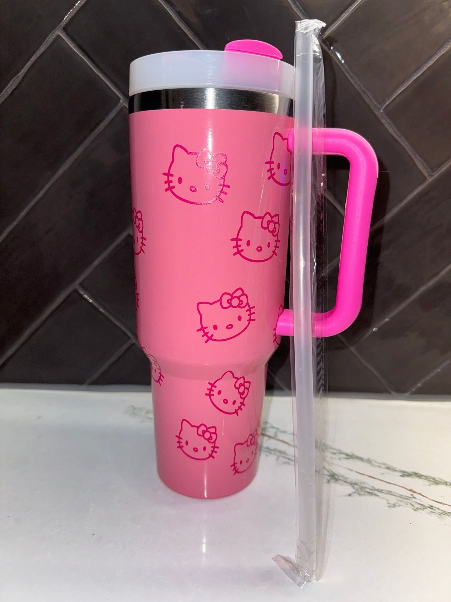 Vaso rosa de Hello Kitty de 40 oz