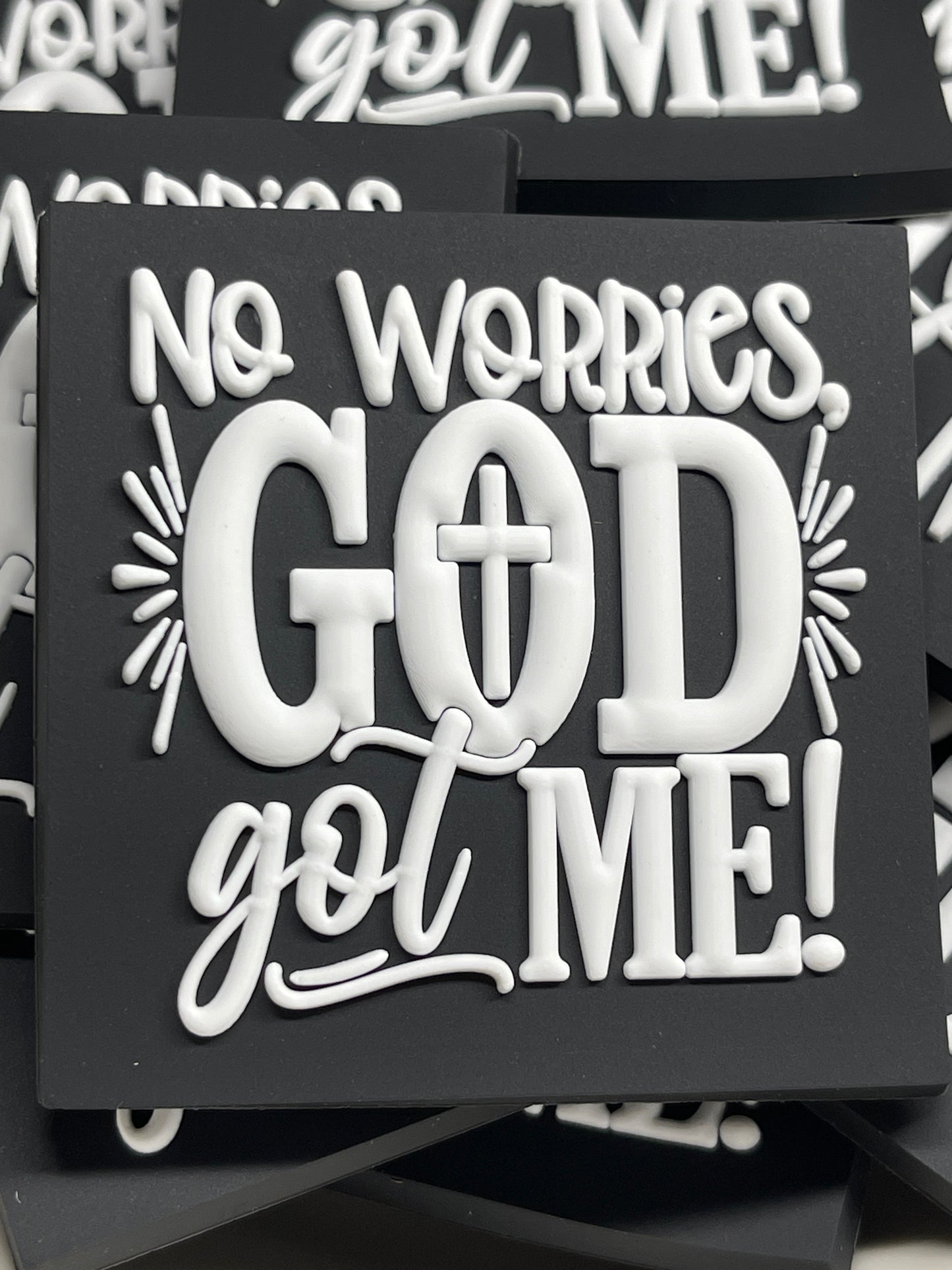 Charm para bolso Bogg "No Worries GOD got ME" - EXCLUSIVO de RD Creations