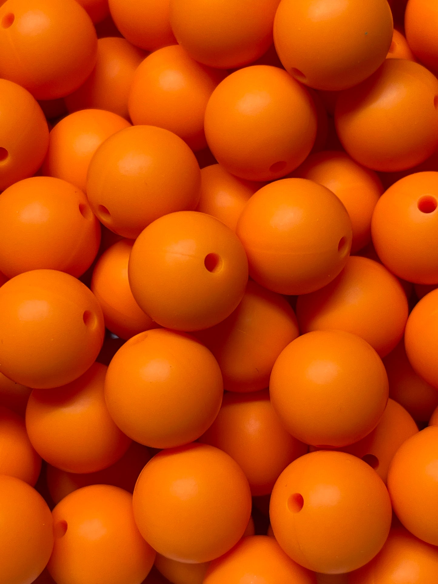 S22 Halloween Orange 15mm 10 pk Silicone Beads-catalog A05-31