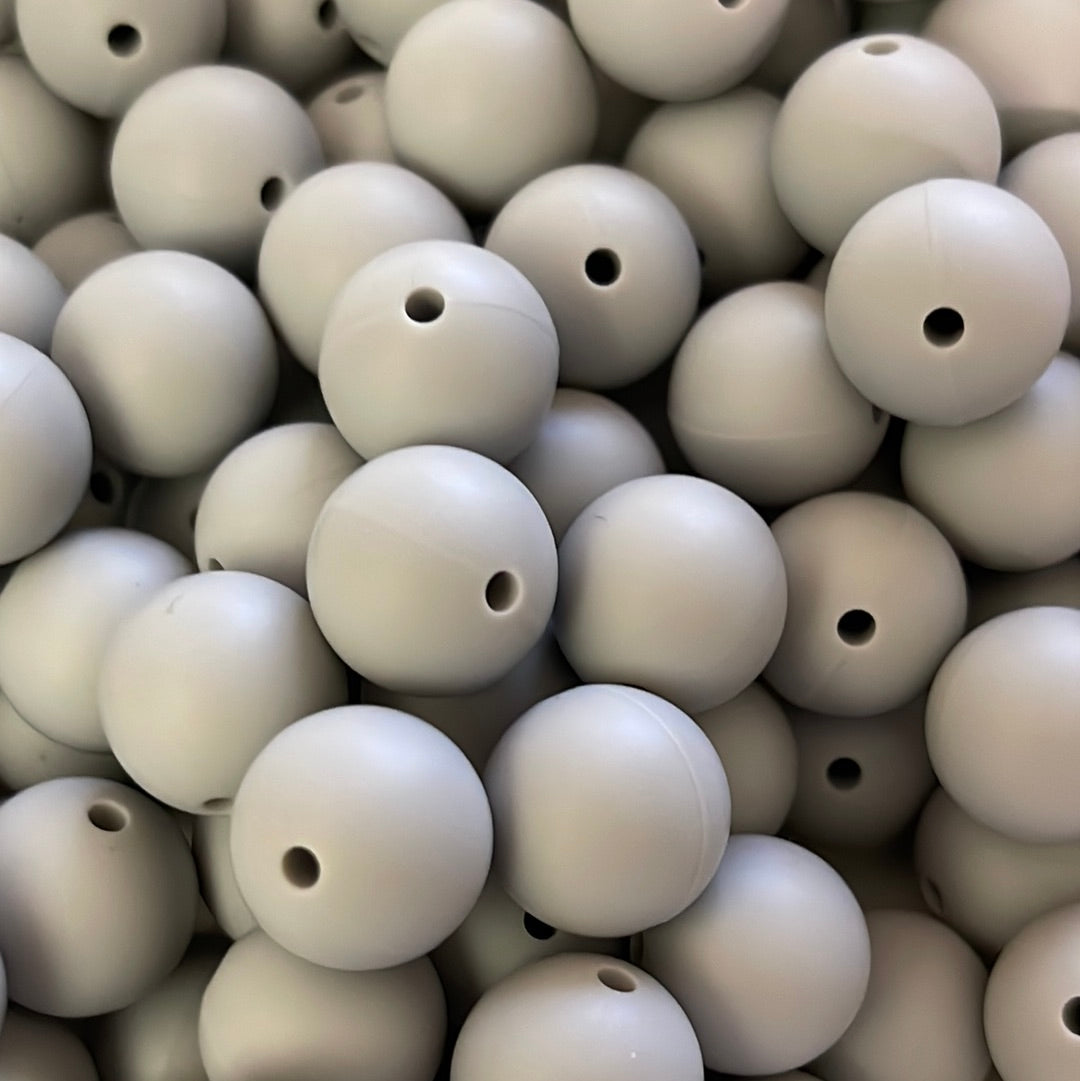 s12 Solid 15mm 10 pk Light Grey Silicone Beads-catalog a05-08