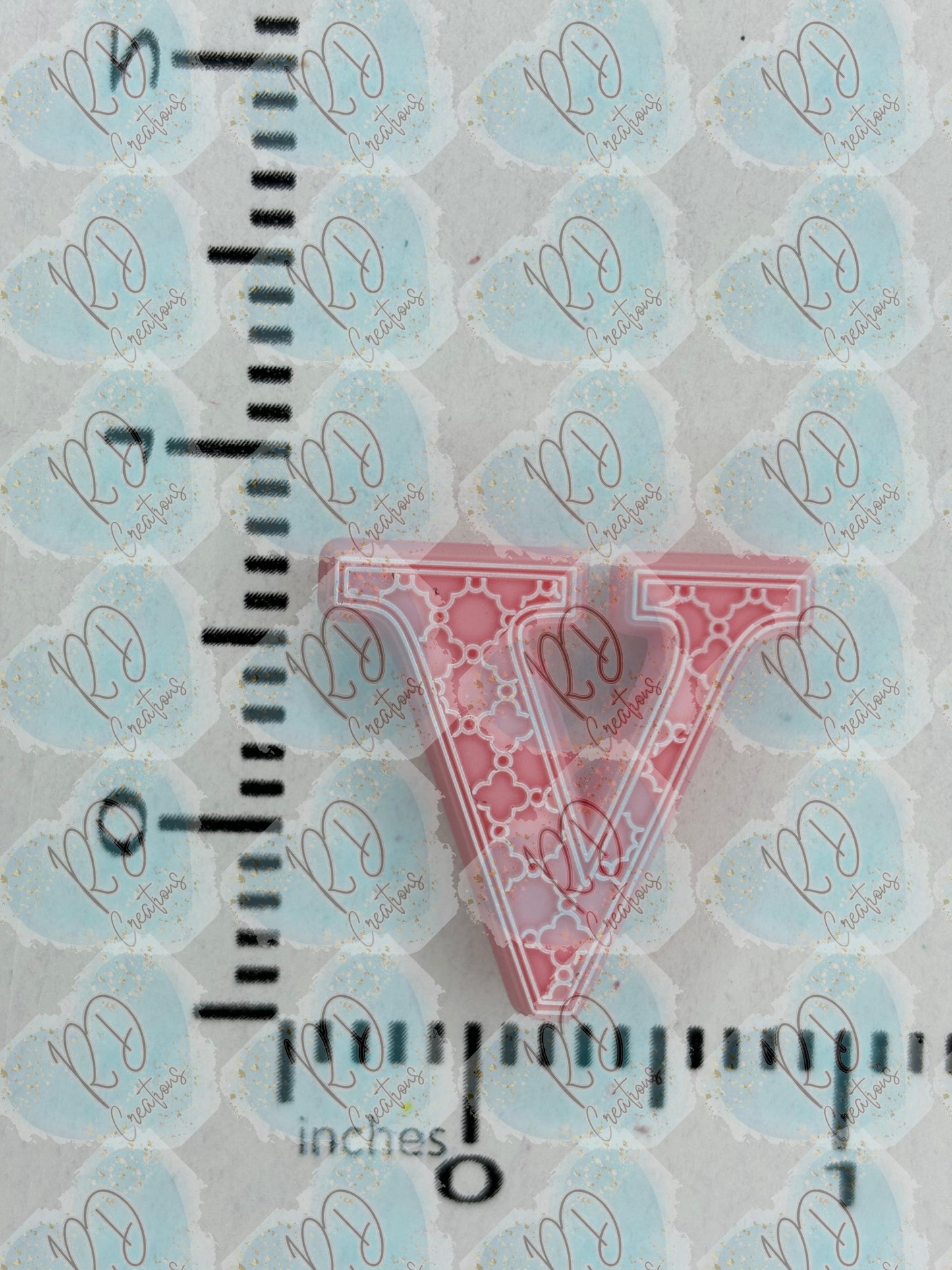 Colección focal de silicona V ~ Alphabet exclusiva en colaboración con TaTNCS