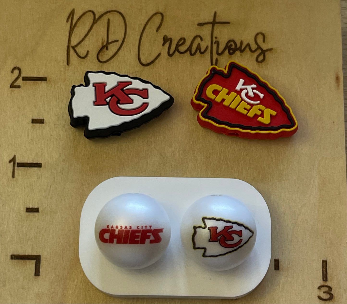 20mm Acrylic Exclusive Collab Team Beads