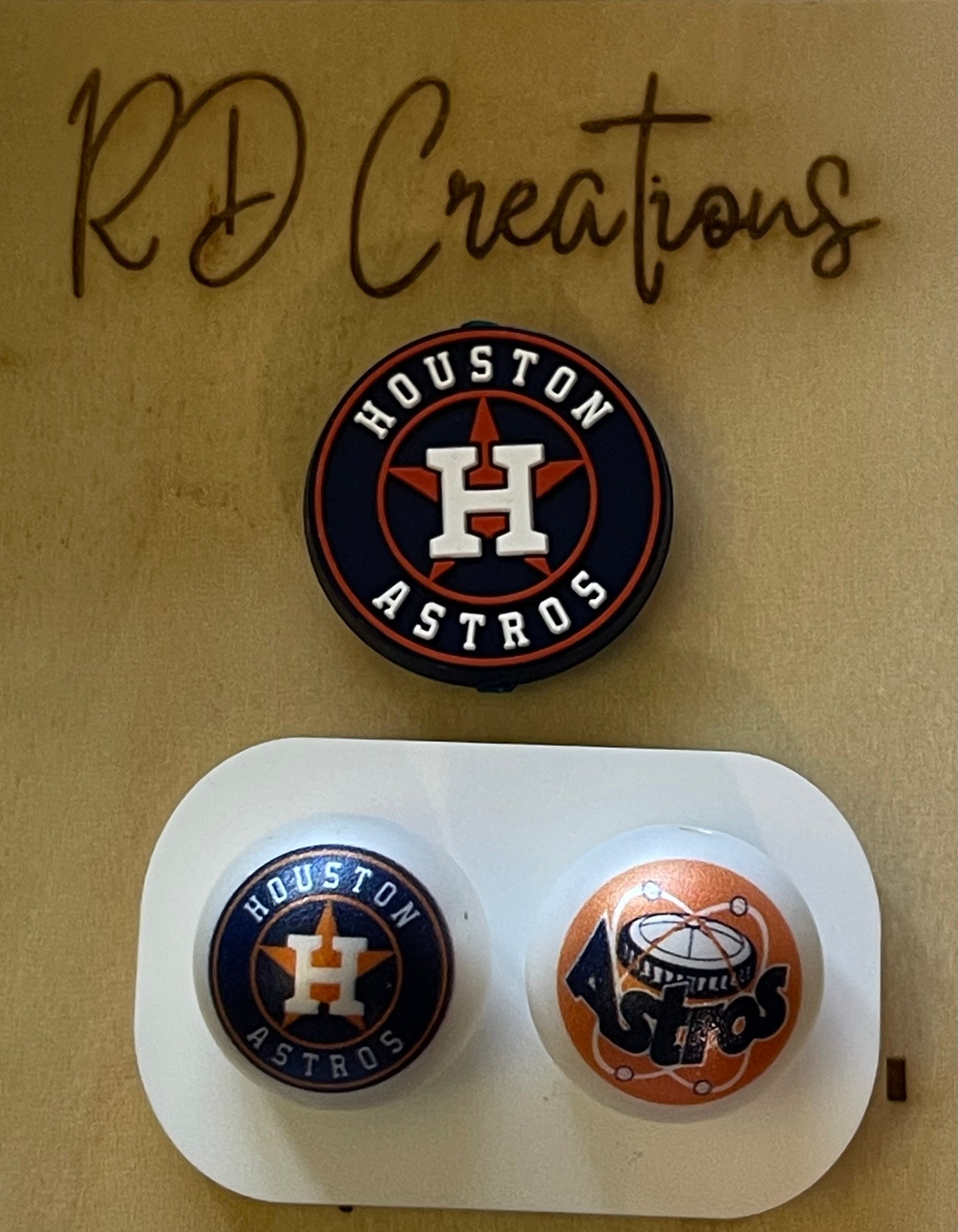 20mm Acrylic Exclusive Collab Team Beads