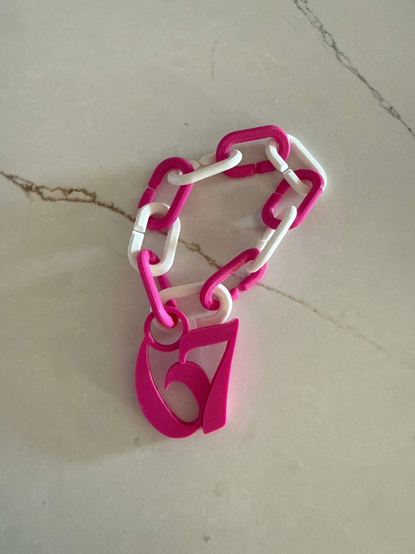 67 Elf on the Shelf Chain (Doll not included)