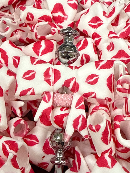 Lips Silicone Bow Pen/Straw Topper and matching 16mm bead (sold separately)