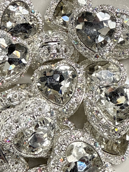 Cuentas de diamantes de imitación con forma de corazón