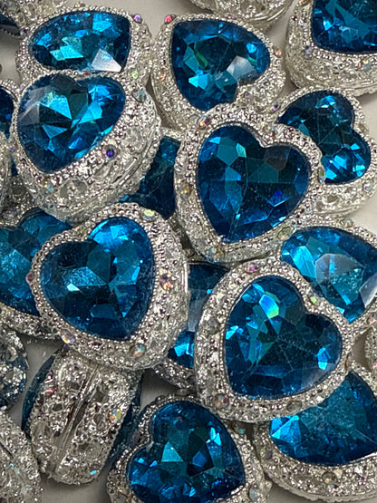 Cuentas de diamantes de imitación con forma de corazón