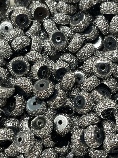 Paquete de 10 cuentas espaciadoras brillantes de plata negra de 12 mm