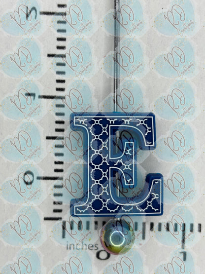 Colección focal de silicona con el alfabeto E exclusivo en colaboración con TaTNCS
