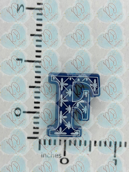Colección focal de silicona con el alfabeto F exclusivo en colaboración con TaTNCS